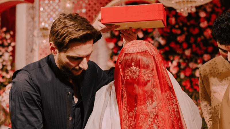 Shahid Afridi Hosts Mehendi Ceremony for Ansha & Shaheen Afridi