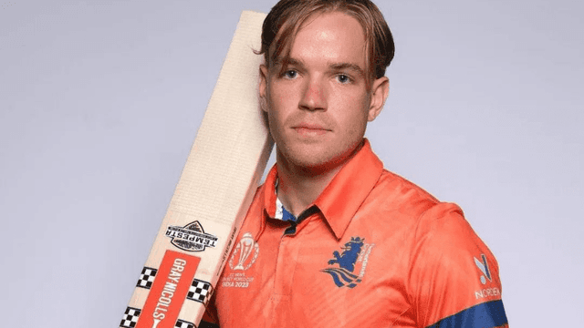 Bas de Leede's Iconic Wink Steals the Show on World Cup Debut