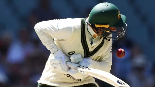 Usman Khawaja Set to Recover for Second Test After Head Blow