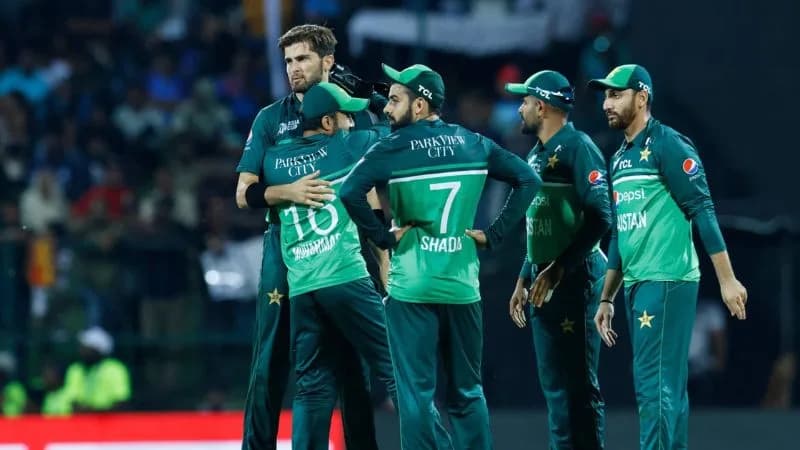 Shoaib Malik Slams Pakistan Team Over England Defeat