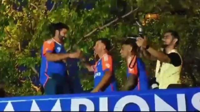 Captain Rohit Sharma, Coach Rahul Dravid, and Suryakumar Yadav Share Emotional Hug