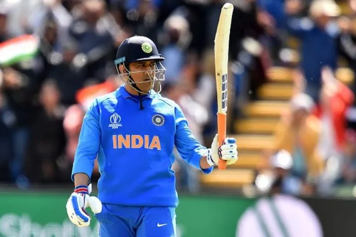 Dean Jones MS Dhoni Should Bat at Number Four