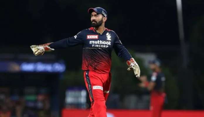 Dinesh Karthik wishes all the teams ahead of the historic Women's IPL