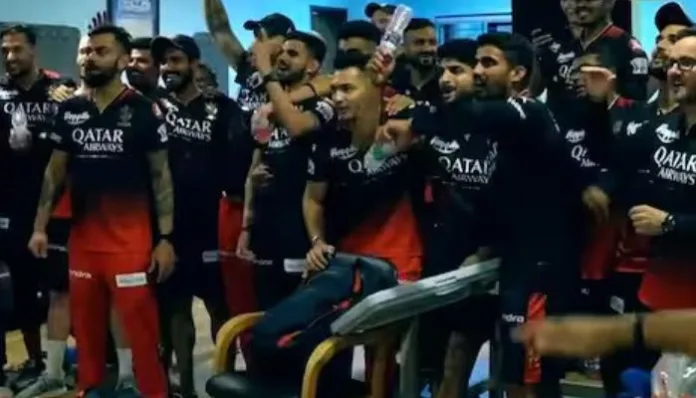 This is how Royal Challengers Bangalore celebrated their victory against Mumbai Indians