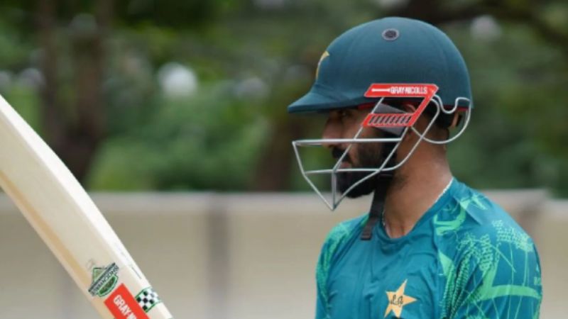 Injury Blow: Pakistan Spinner Usama Mir Forced to Walk Off the Field with Unfortunate Injury