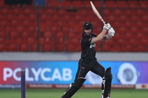 Williamson's Epic Dive Takes Catch of Tournament