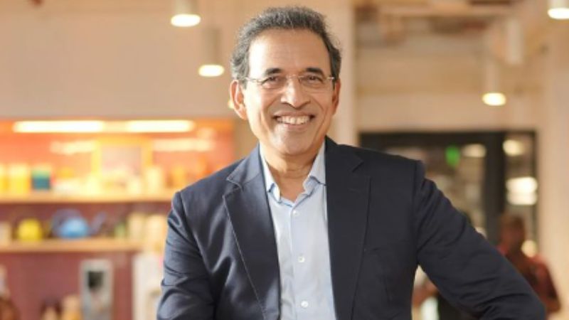 Harsha Bhogle shots down a troller who made negative remarks against Team India
