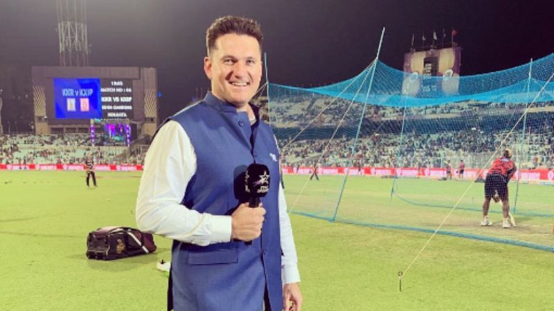 Graeme Smith's Christmas Wish Lights Up, Honors Shane Warne