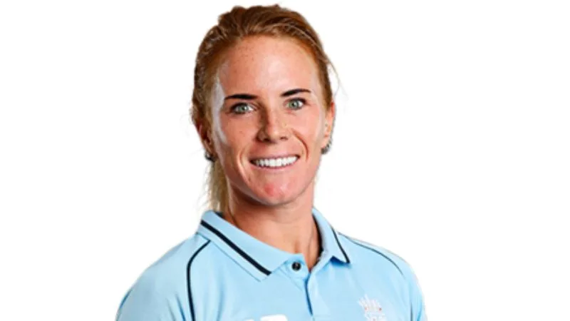 Cricket News: Lauren Winfield-Hill Signs with Queensland