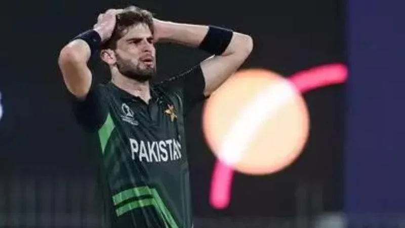 Shaheen Afridi under fire after misbehaving with Pakistan coaches