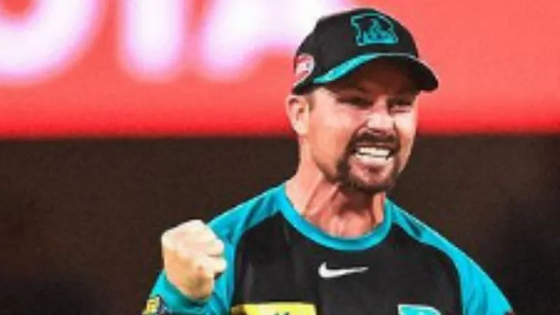 Colin Munro gets signed by Brisbane Heat until 2026