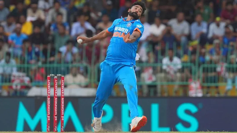 Watch: Mohammed Siraj Strikes First Ball, Dismisses Pathum Nissanka for Golden Duck in 2nd ODI