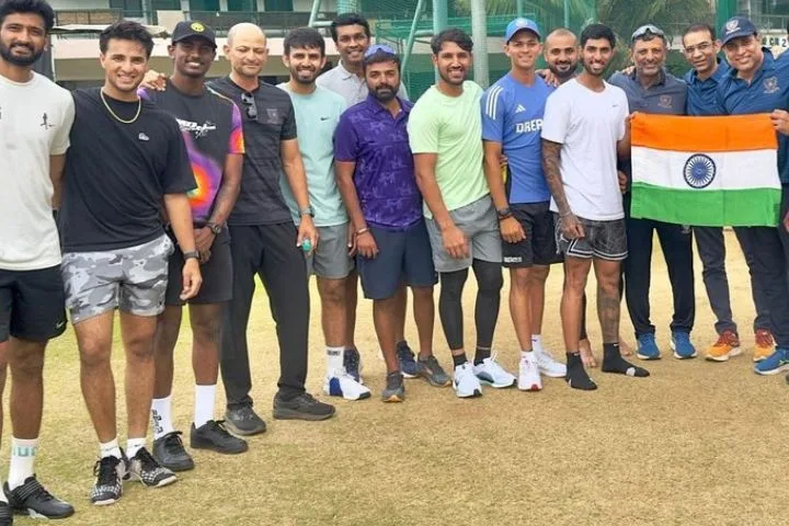 Indian Cricketers Flood Social Media with Independence Day Wishes