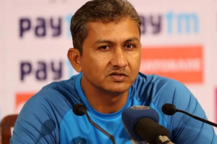 Sanjay Bangar Hints at IPL Auction Surprise Amid MI Rumours