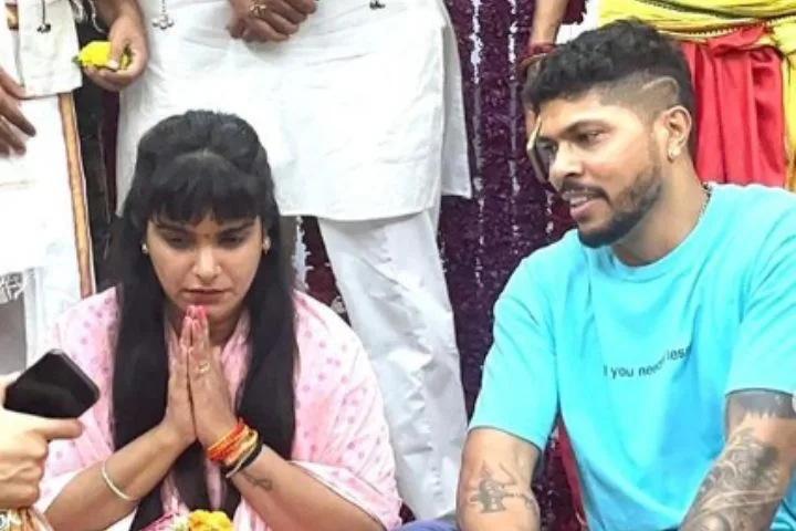 Umesh Yadav Seeks Blessings at Mahakaleshwar Temple