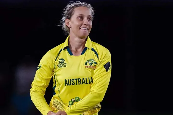 Australia Faces Blow as Ashleigh Gardner Suffers Concussion Ahead of T20 World Cup 2024