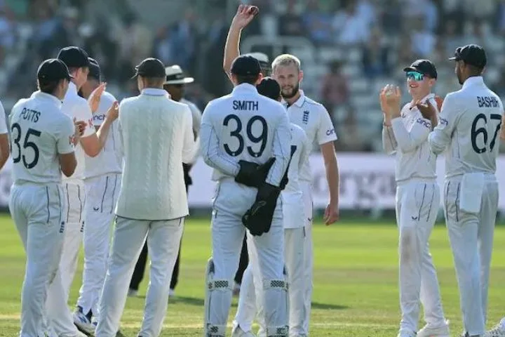 England Reveals 17-Player Squad for Pakistan Test Tour