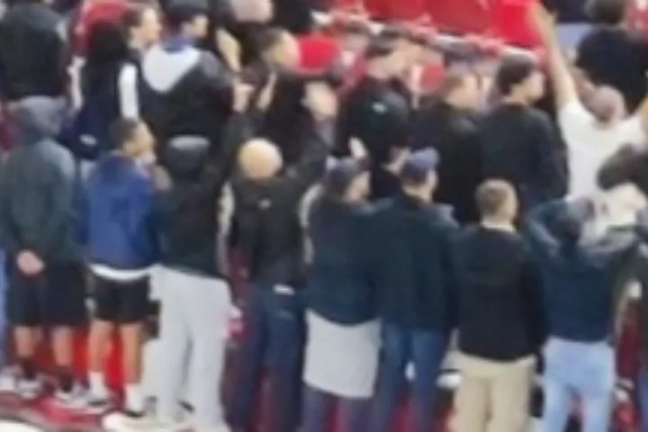 Italian fans turn their back when Israel national anthem was played