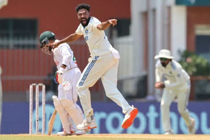 Mohammed Siraj Leaves Field Due to Injury in 1st Test