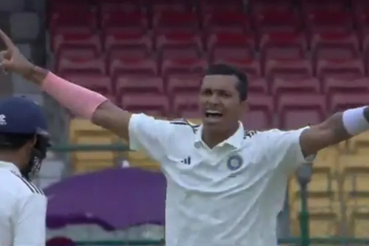 Navdeep Saini maintains momentum of India B by taking wickets in Duleep Trophy