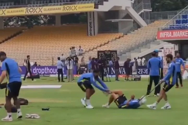 Virat Kohli Drags Kuldeep Yadav in Practice Session Prank