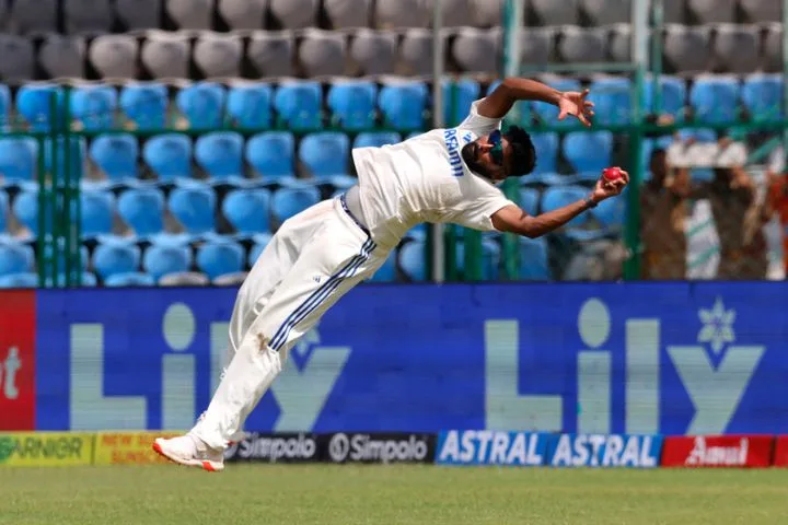 Watch: Siraj’s Brilliant Running Catch Dismisses Shakib