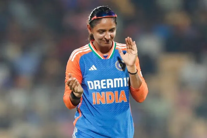 Harmanpreet Kaur's Captaincy Future in Doubt, BCCI to take a call- Report