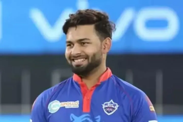 RCB Eyeing Rishabh Pant for IPL 2025