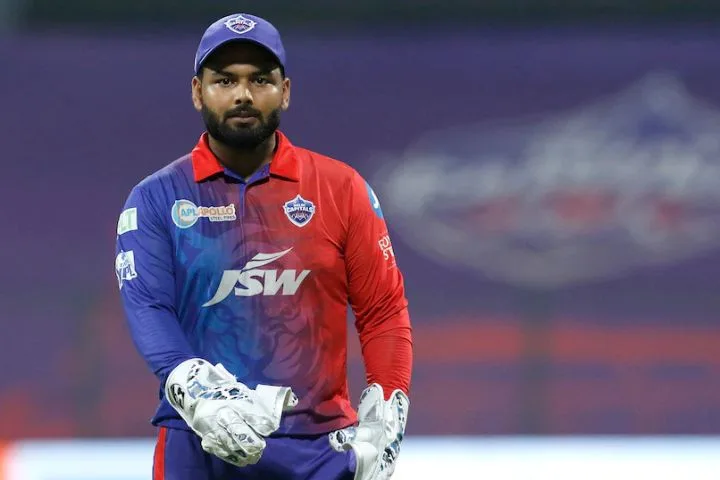 Rishabh Pant to be replaced by Axar Patel as Delhi Capitals Captain for IPL 2025