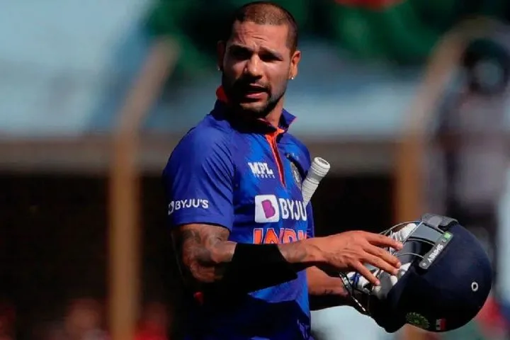 Shikhar Dhawan's Singing Skills Delight Fans – Watch Now!