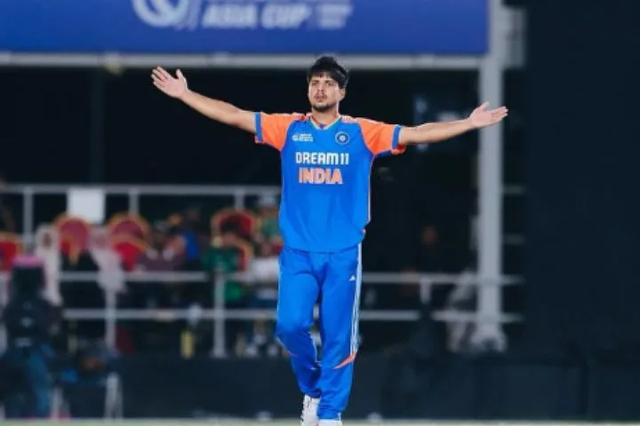 Rasikh Dar and Mohit Sharma Shine in IPL 2025 Auction